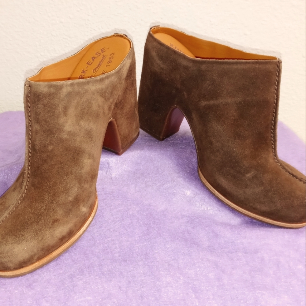 Evereve Leather Booties